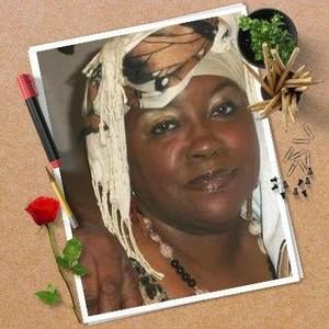 Meet your Posher, Evette